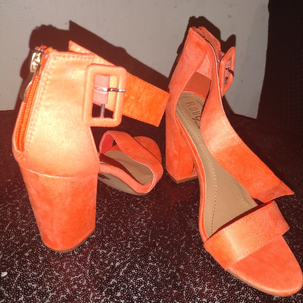 Neon thick chunk heels. Size 8.
